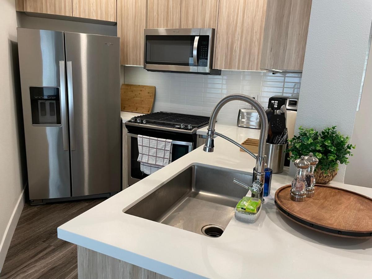 Lovely 2/2 In Heart Of Santa Monica With Free Parking Apartment Los Angeles